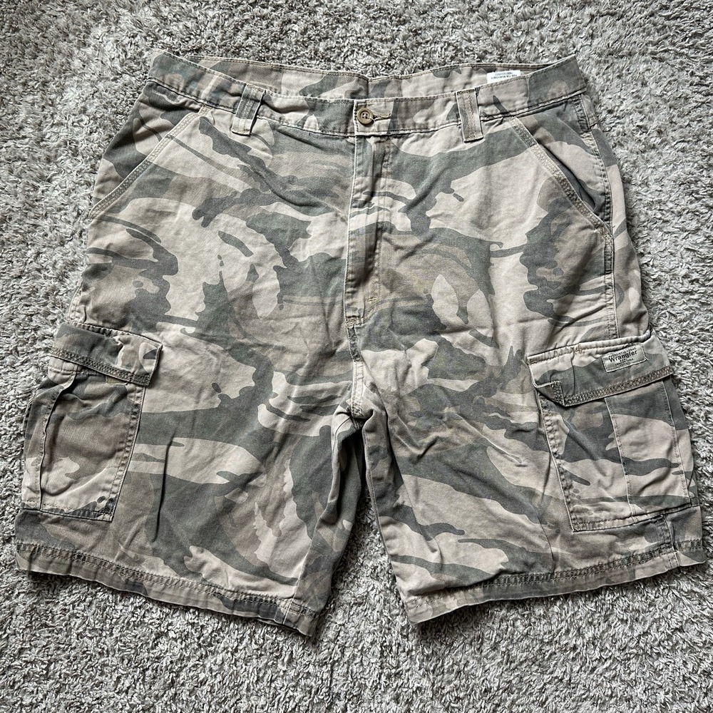 Wrangler Cargo Shorts Mens 38 Camoflauge Stretch Waist Pockets Utility Outdoor